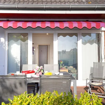 Holiday home Ferienhaus Ahoi - Nahe Yachthafen Groemitz